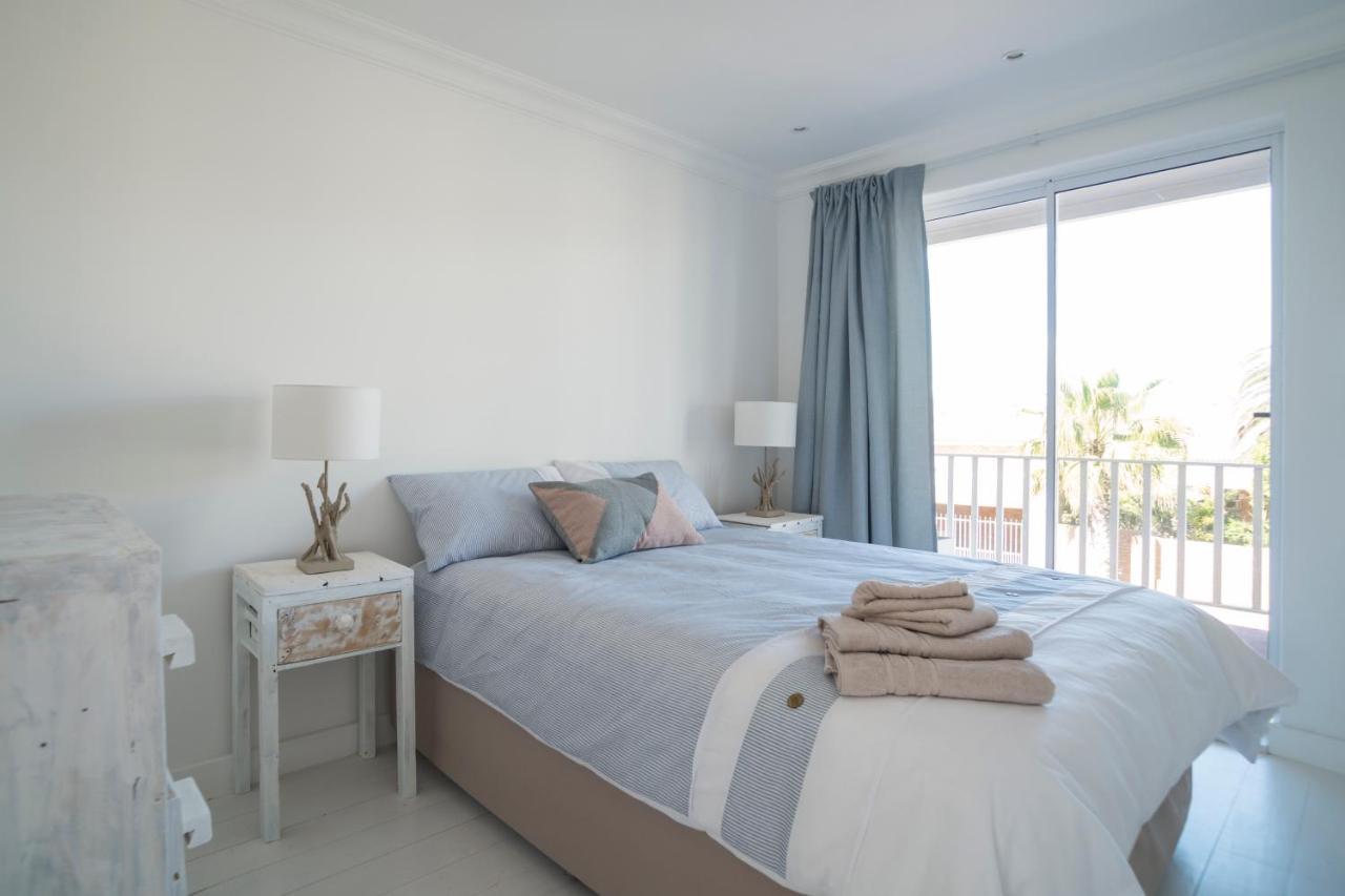 Sunset Beach Living Guesthouse Kapstaden Eksteriør billede